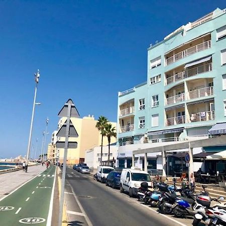 Gatu Premium Villa Isabel Terraza,Parking,1ºlinea Playa,Wifi,Vista Al Mar , Preferente Mayores De 25 Anos Y Familias Cadiz Exterior photo