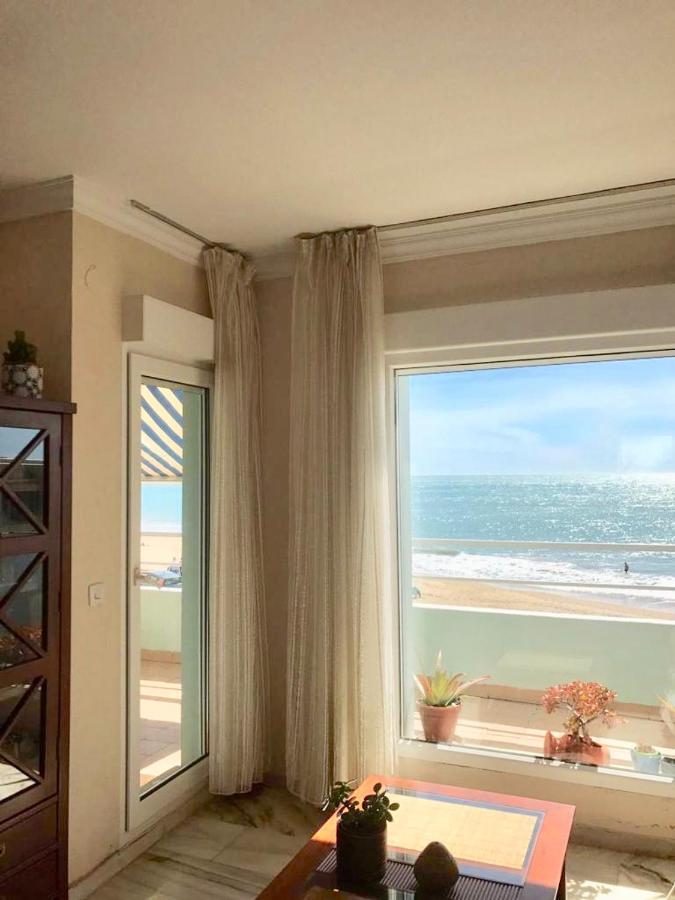 Gatu Premium Villa Isabel Terraza,Parking,1ºlinea Playa,Wifi,Vista Al Mar , Preferente Mayores De 25 Anos Y Familias Cadiz Exterior photo